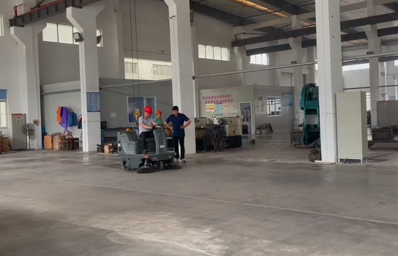 物業小區掃地車的優勢有哪些? 物業小區掃地車的優勢有哪些?