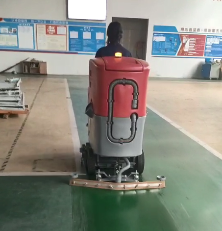 ?工業洗地機為什么吸水不干凈? ?工業洗地機為什么吸水不干凈?